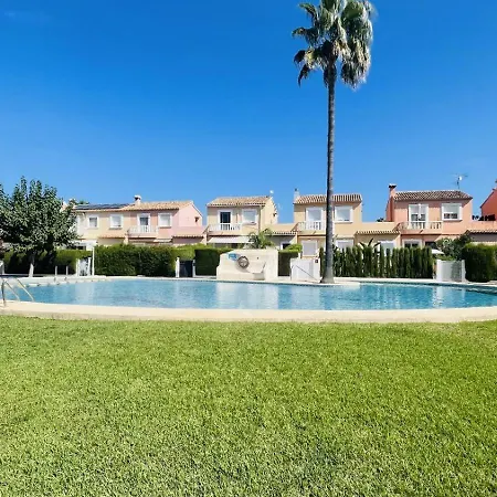 Adosado Campo Olivar Locdenia بيت للعطل *